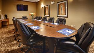 Best Western Plus Kamloops Hotel - Kamloops - 6