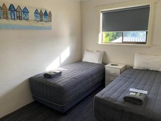 Robetown Motor Inn & Apartments - 1