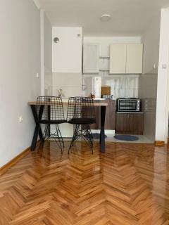 Comfy Studio - 1 minute walk to Delta Planet - Niš - 8