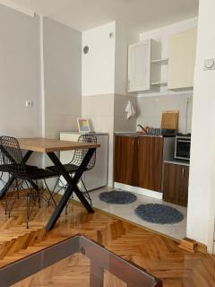 Comfy Studio - 1 minute walk to Delta Planet - Niš - 0