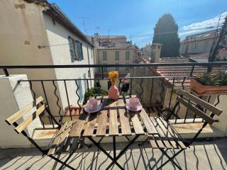 Nice Renting - FERSEN - 2 Rooms Vieil Antibes - AC - Safranier - Big Terrace - 9
