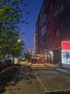 Stan Orhideja Lukavica Istocno Sarajevo - Lukavica - 2