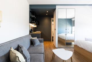 Nanas luxury studio with balcony - 2