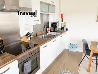 Travaal.©om - 2 Bed Serviced Apartment Farnborough - Farnborough - 5