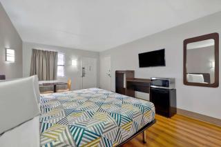 Motel 6-Plano, TX - Plano Northeast - Plano - 5