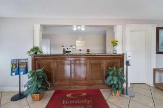 Econo Lodge - Thomaston - 5