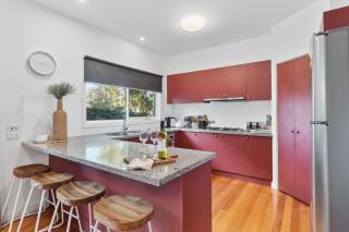 Seaford Luxe Beach House 2023 BDC Traveller award winner - Seaford - 7