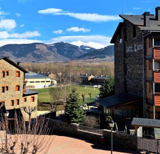 Apartamento en Llivia con piscina - 1