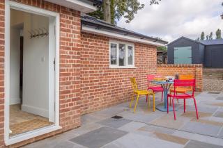Luxurious rural retreat - Holt Coach House - 5
