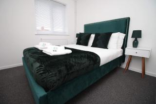 2Bedroom Home- Free Parking, Wi-Fi & Patio- Available for Long or Short term - Bristol - 1