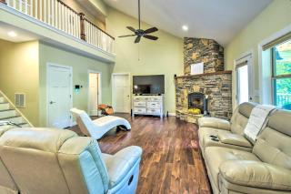 Cozy Riverside Dahlonega Home with Kayaks and Fire Pit - Dahlonega - 7