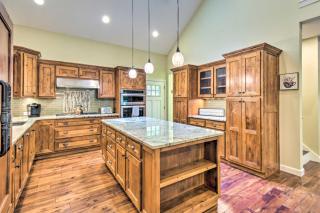 Cozy Riverside Dahlonega Home with Kayaks and Fire Pit - Dahlonega - 1