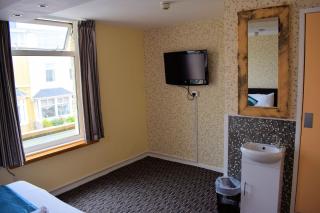 The Clarendon Hotel - Blackpool - 4