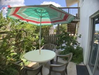 Bajos - At Casas de la Playa Beachside - Flagler Beach - 4
