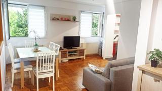 Apartamento en San Sebastián con plaza de parking gratis - Loyola - 0