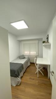 Piso nuevo bien situado en Santander - Santander - 5