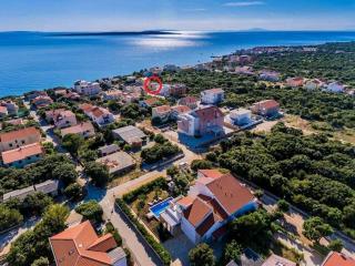 Apartment half-house - 80m from sea - Mandre - 2
