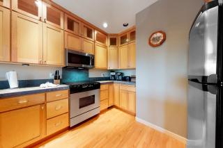 At Home on Cinnamon Teal - 8