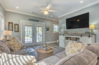 On-Site Beach Bar Sunny Perdido Key Cottage! - 7