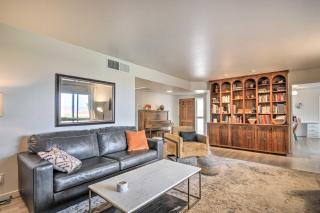 Lake Powell Views Mid-Century Home in Page - 4