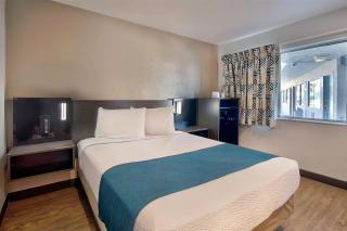 Motel 6-Palmdale, CA - Palmdale - 6