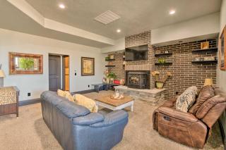 Spacious Tooele Unit with Sprawling Mtn Views! - Tooele - 4