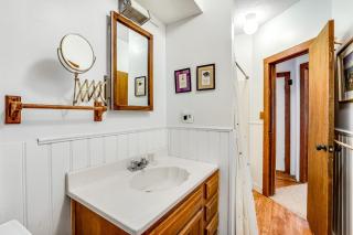 Beebe Lake House - Castleton - 2