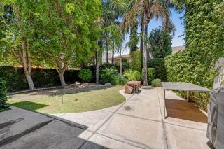 Shaded Villa - 6