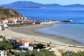 Family friendly seaside apartments Susak, Losinj - 8050 - Susak - 5