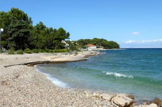 Apartments with a parking space Ugljan - 8404 - 6