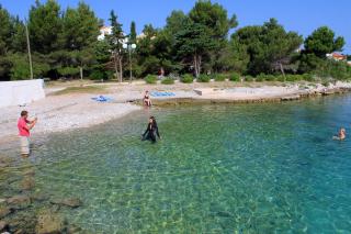 Apartments by the sea Ugljan - 830 - 7