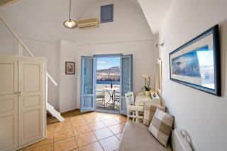 Apanemo Hotel & Suites - 9