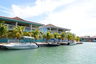 Ocean Breeze Boutique Hotel & Marina - 4