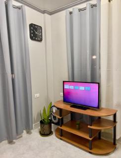 Modern Vacation Home Apartelle Near Centro - Iriga - 6