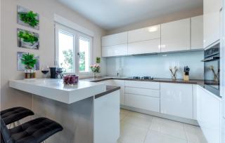 Gorgeous Home In Dicmo With Sauna - 9