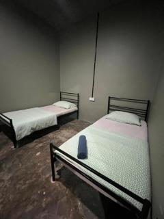 TheAtbas Homestay 7 in Seri Iskandar 3 Bedroom WiFi Unifi - Kampung Bota Kiri - 4