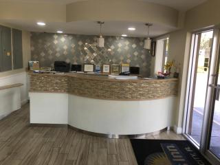 Days Inn by Wyndham Orange City/Deland - 6