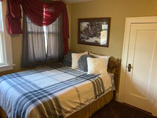 The Coffey House - Choteau - 3