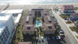 Tiki Condo 261 home - South Padre Island - 8