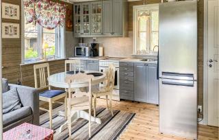 2 Bedroom Lovely Home In Vikbolandet - - 6