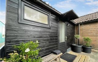 Stunning StaCaravan In Lauwerzijl - Lauwerzijl - 5