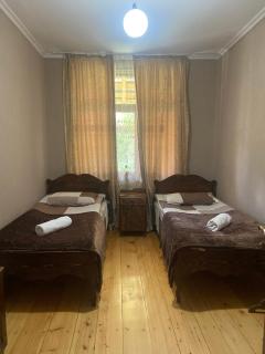 ELISO'S GUESTHOUSE - Mestia - 3