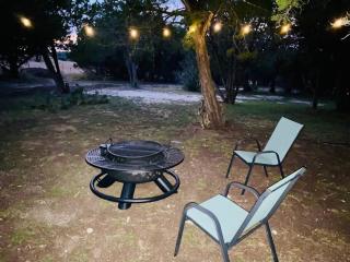 Cottage with Hot Tub and Pool Bandera, TX. - 2