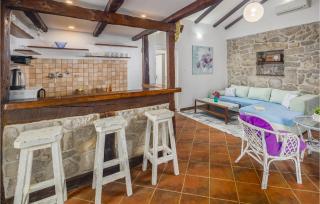 Nice Home In Buzet With Sauna - Buzet - 7