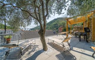 1 Bedroom Nice Home In Avegno - Ageno - 2