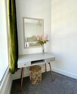 South Bridge Apartment - 7