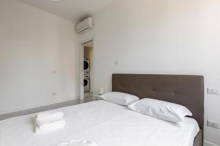 Garibaldi & Gae Aulenti Modern Apt with Private Parking! - Milan - 6