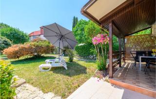 Lovely Apartment In Rovinjsko Selo - 5