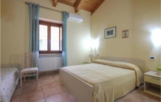 6 Bedroom Beautiful Home In Perdifumo - Perdifumo - 7