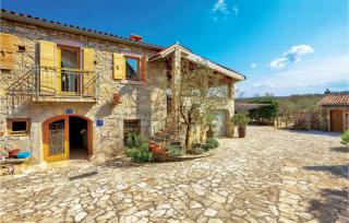 6 Bedroom Stunning Home In Malinska - Malinska - 9